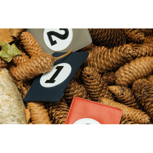 porte passeport en cuir upcyclé e2r