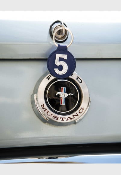 Porte clés numéroté cuir bleu clair et blanc original