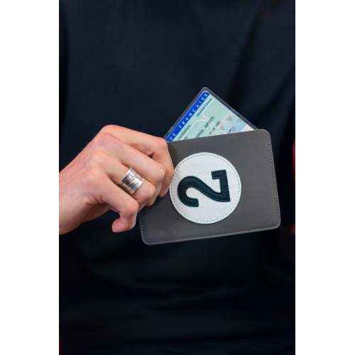 Protège passeport en cuir upcyclé violet numéro 3 - E2R