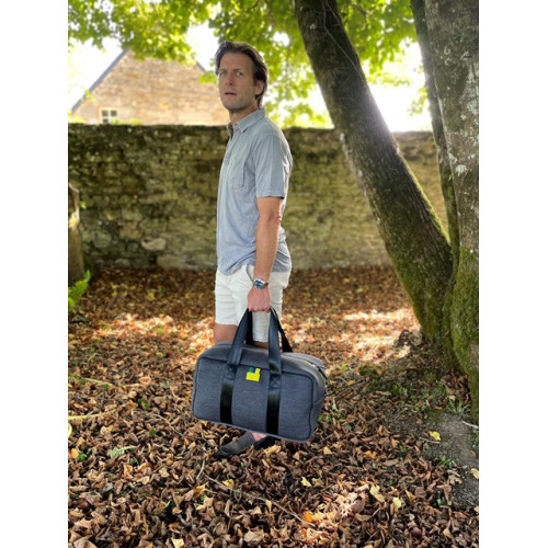 Bagage en tissu automobile recyclé porté épaule avec deux anses gris