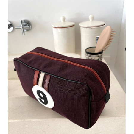 trousse de voyage originale mode unisexe en tissu upcyclé bordeaux et cuir