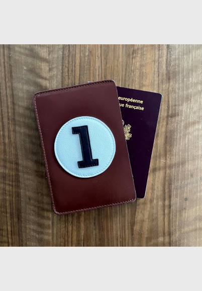 Passport cover in brown leather retro style A1