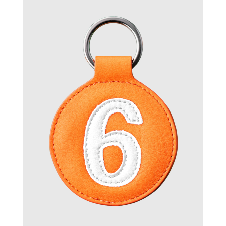 Porte clés vintage en cuir orange et blanc numéroté - E2R