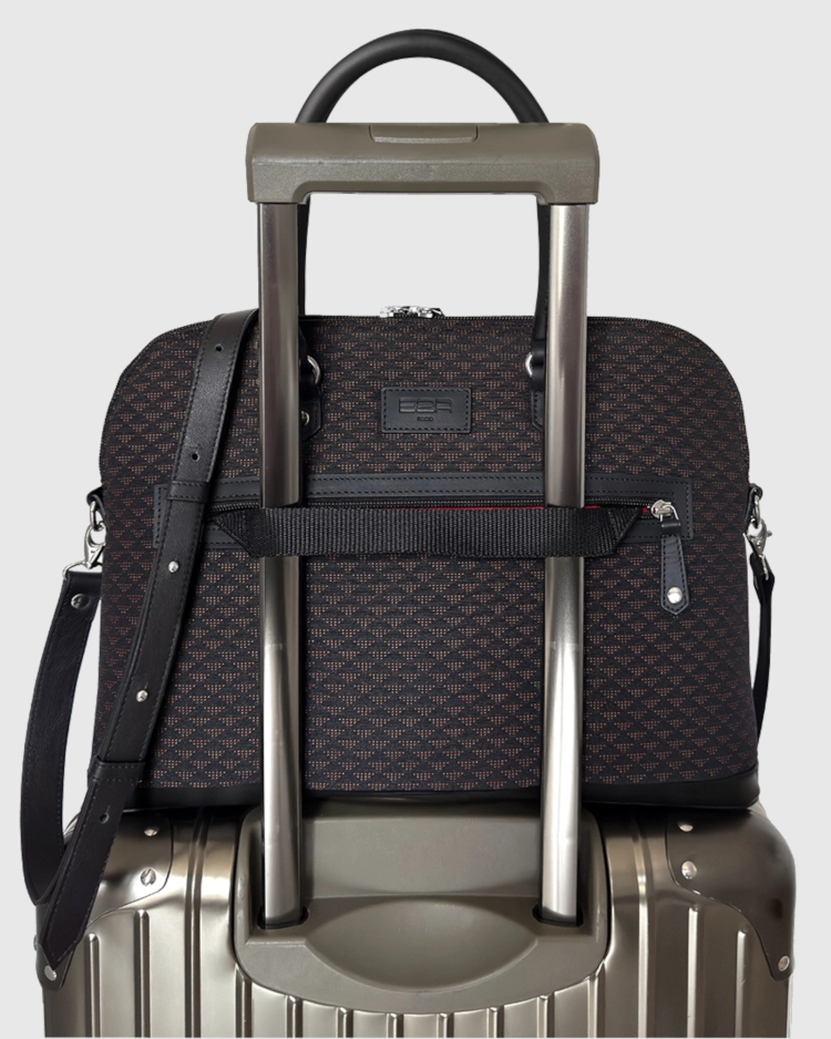 Sac-ordinateur-pratique-avec-motif-géométrique-et-détails-cuir-élégants